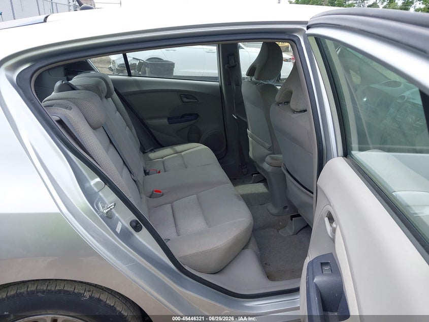 2010 Honda Insight VIN JHMZE2H79AS011542 IAAI salvage auction — FRONT END, Salvage (Ohio), sold $25 on 2026-07-16 (photo 8)