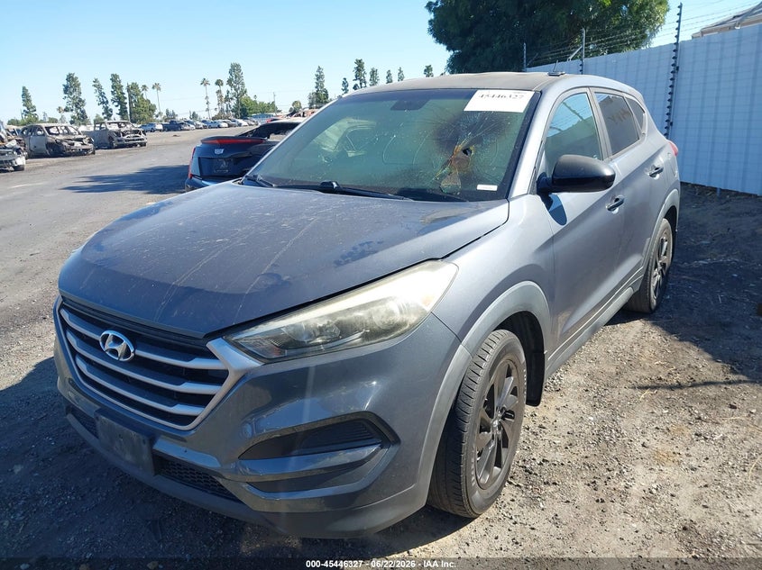 2018 Hyundai Tucson VIN KM8J23A44JU607185 IAAI salvage auction — Burn Interior, Salvage Title, sold $1,050 on 2026-07-28 (photo 2)