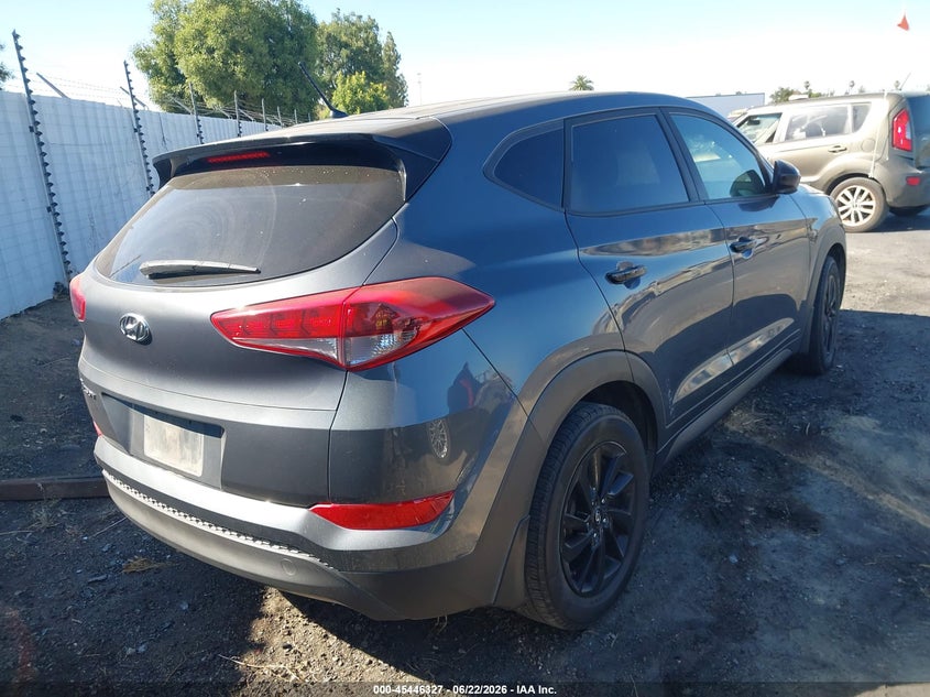 2018 Hyundai Tucson VIN KM8J23A44JU607185 IAAI salvage auction — Burn Interior, Salvage Title, sold $1,050 on 2026-07-28 (photo 4)