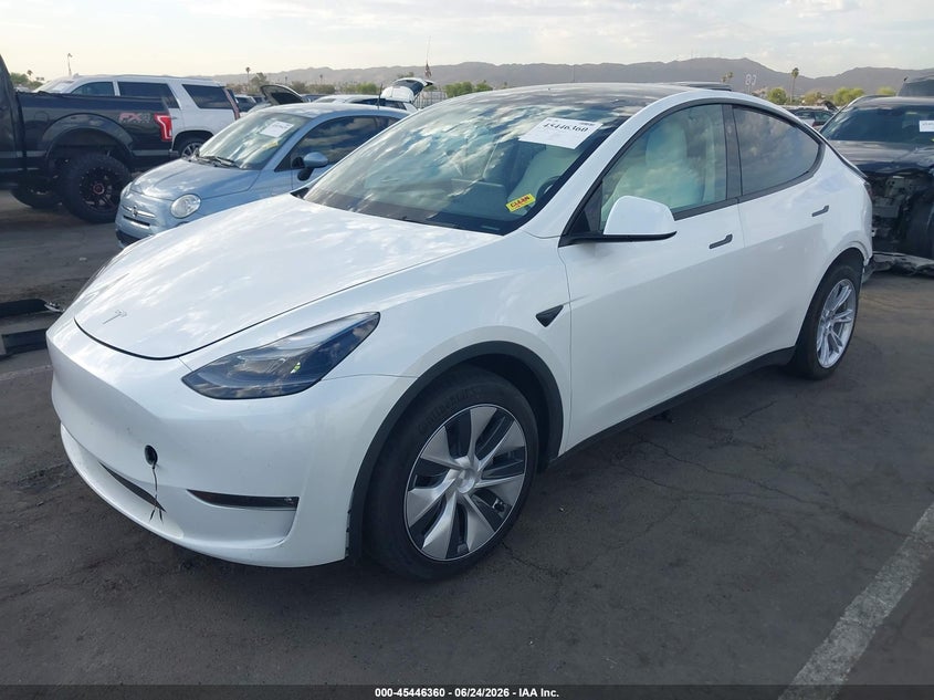 2024 Tesla Model y VIN 7SAYGAEE1RF030828 IAAI salvage auction — REAR END, Salvage Title, sold $12,600 on 2026-07-28 (photo 2)