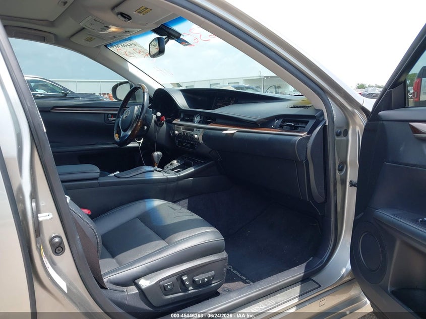 2015 Lexus ES VIN JTHBK1GG3F2202905 IAAI salvage auction — REAR END, Salvage (Texas), sold $7,150 on 2026-07-15 (photo 5)