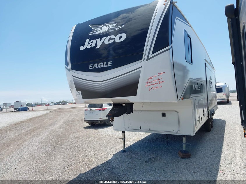 2025 Jayco Eagle VIN 1UJCA0BR0S1BE0227 IAAI salvage auction — STORM DAMAGE, Salvage (Nebraska), sold $13,450 on 2026-08-13 (photo 2)