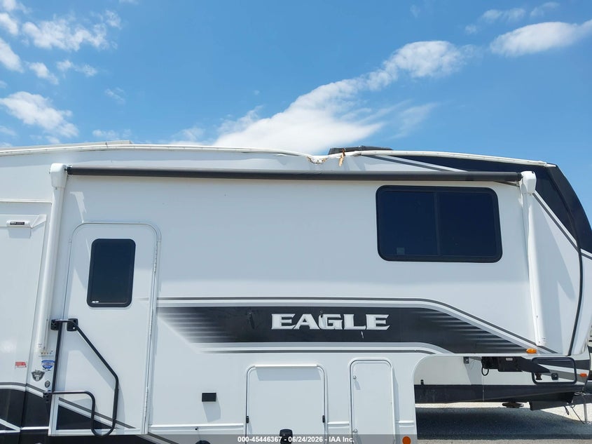 2025 Jayco Eagle VIN 1UJCA0BR0S1BE0227 IAAI salvage auction — STORM DAMAGE, Salvage (Nebraska), sold $13,450 on 2026-08-13 (photo 6)