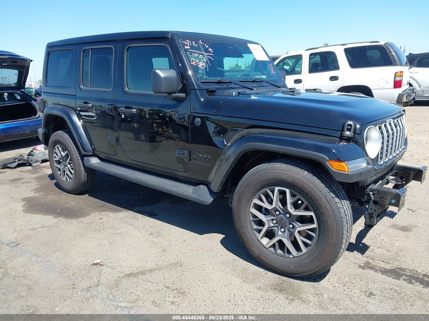 2025 Jeep Wrangler / VIN 1C4PJXEN3SW656721 IAAI salvage auction — LEFT FRONT, Salvage Title, sold $18,100 on 2026-07-29 (photo 1)