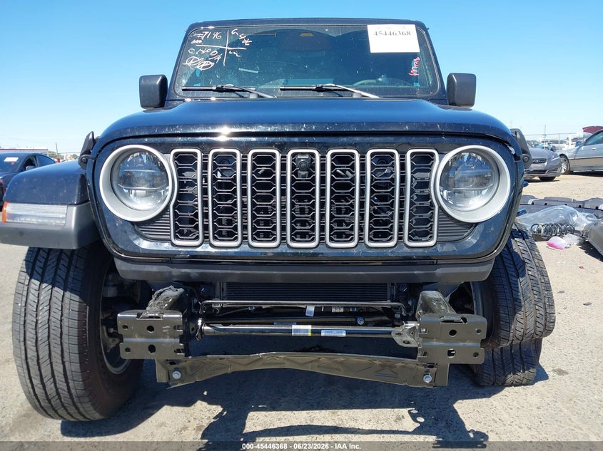 2025 Jeep Wrangler / VIN 1C4PJXEN3SW656721 IAAI salvage auction — LEFT FRONT, Salvage Title, sold $18,100 on 2026-07-29 (photo 6)