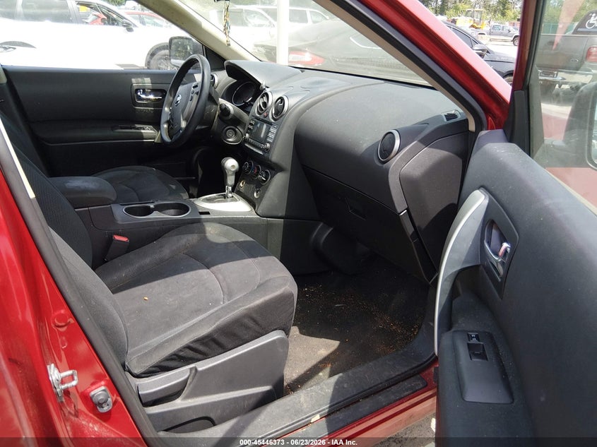 2014 Nissan Rogue VIN JN8AS5MVXEW710629 IAAI salvage auction — NORMAL WEAR, Clear (Washington), sold $375 on 2026-07-15 (photo 5)