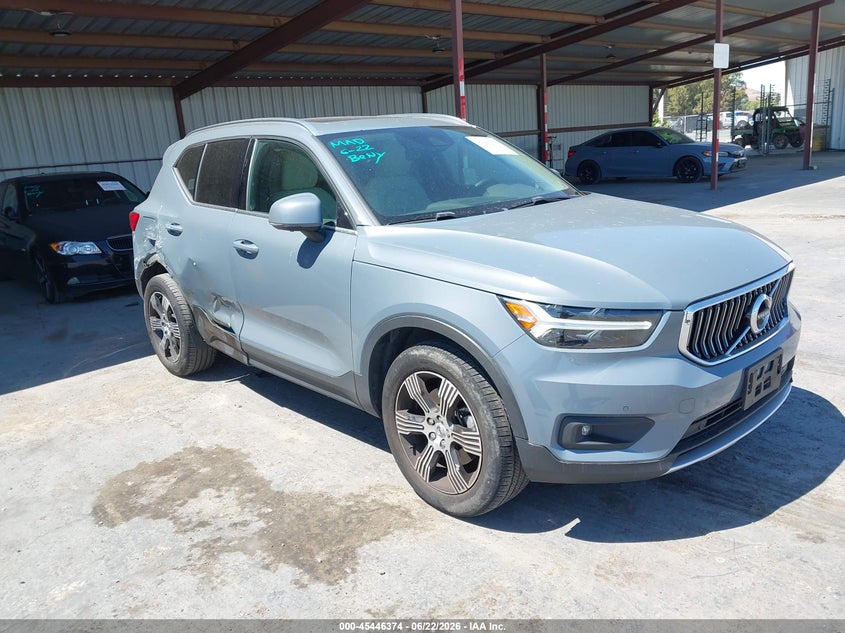 2022 Volvo Xc40 VIN YV4162UL2N2716927 IAAI salvage auction — SIDE, Salvage Title, sold $6,800 on 2026-08-05 (photo 1)