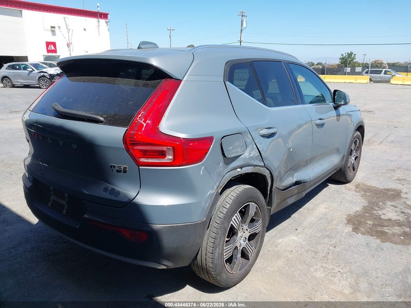 2022 Volvo Xc40 VIN YV4162UL2N2716927 IAAI salvage auction — SIDE, Salvage Title, sold $6,800 on 2026-08-05 (photo 6)