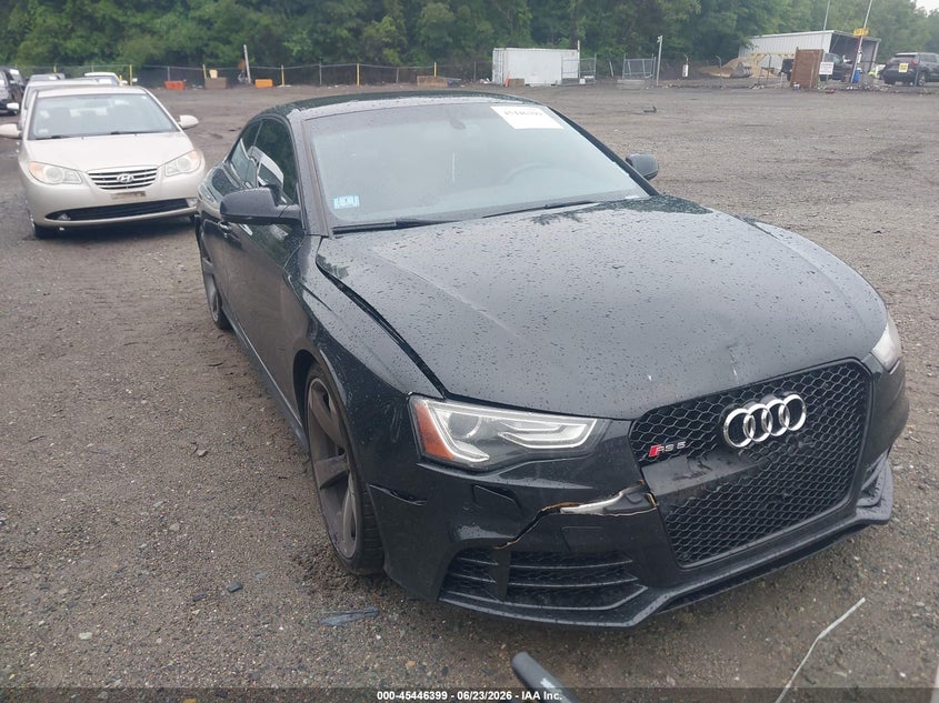 2014 Audi Rs5 VIN WUAC6AFR8EA901225 IAAI salvage auction — RIGHT FRONT, Salvage Title, sold $7,050 on 2026-08-11 (photo 1)