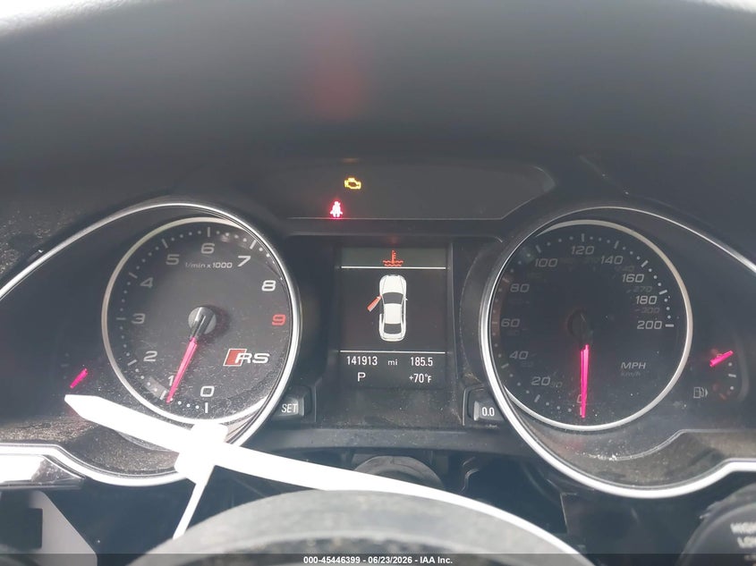 2014 Audi Rs5 VIN WUAC6AFR8EA901225 IAAI salvage auction — RIGHT FRONT, Salvage Title, sold $7,050 on 2026-08-11 (photo 7)