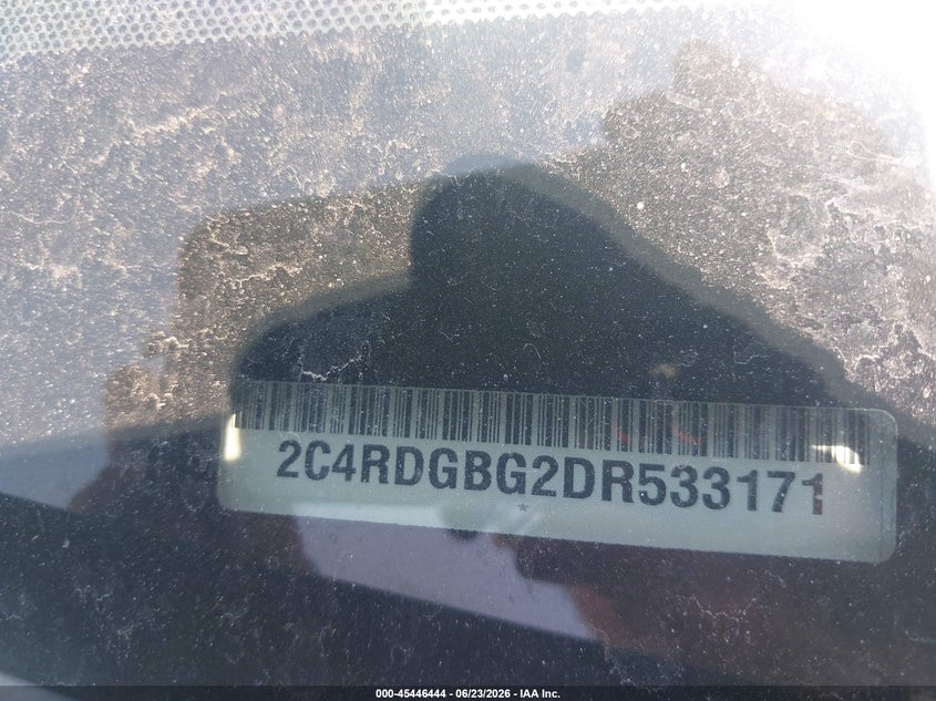 2013 Dodge Caravan VIN 2C4RDGBG2DR533171 IAAI salvage auction — NORMAL WEAR, Clear (Utah), sold $300 on 2026-07-09 (photo 9)