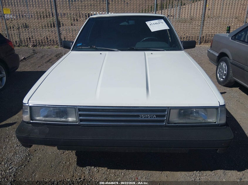 1985 Toyota Camry VIN JT2SV12E5F0255592 IAAI salvage auction — NORMAL WEAR, Regular (Nevada), sold $275 on 2026-07-10 (photo 6)