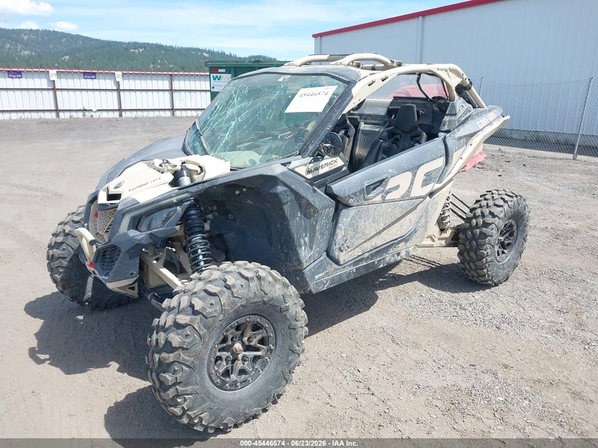 2023 Can-am/ brp Maverick VIN 3JBVVAV41PE000330 IAAI salvage auction — FRONT END, Salvage Title, sold $13,000 on 2026-08-18 (photo 2)
