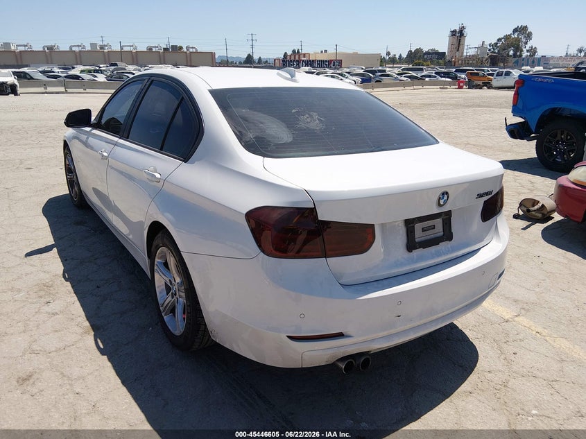 2014 BMW VIN WBA3C1C51EK107861 IAAI salvage auction — RIGHT FRONT, Salvage Title, sold $400 on 2026-07-29 (photo 3)