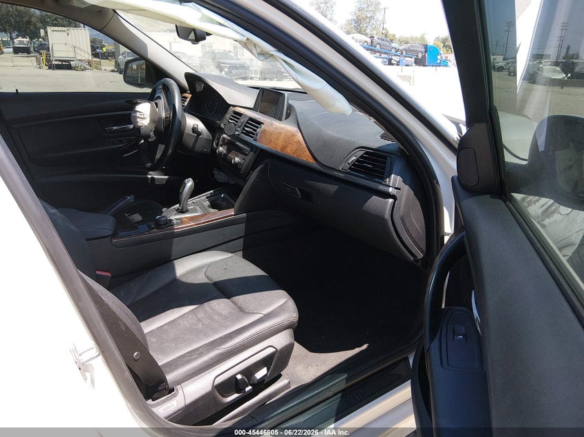 2014 BMW VIN WBA3C1C51EK107861 IAAI salvage auction — RIGHT FRONT, Salvage Title, sold $400 on 2026-07-29 (photo 5)