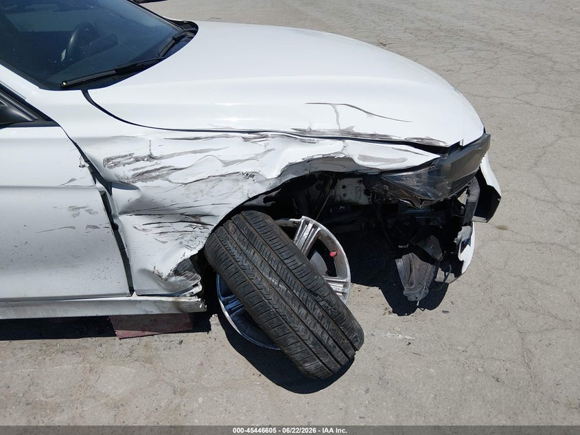 2014 BMW VIN WBA3C1C51EK107861 IAAI salvage auction — RIGHT FRONT, Salvage Title, sold $400 on 2026-07-29 (photo 6)