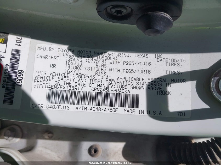 2015 Toyota Tacoma VIN 5TFLU4ENXFX138917 IAAI salvage auction — LEFT FRONT, Salvage Title, sold $25 on 2026-07-29 (photo 9)