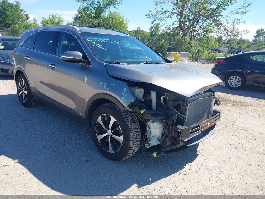 2017 Kia Sorento VIN 5XYPHDA57HG294804 IAAI salvage auction — FRONT END, Clear (Wisconsin), sold $1,100 on 2026-07-28 (photo 1)