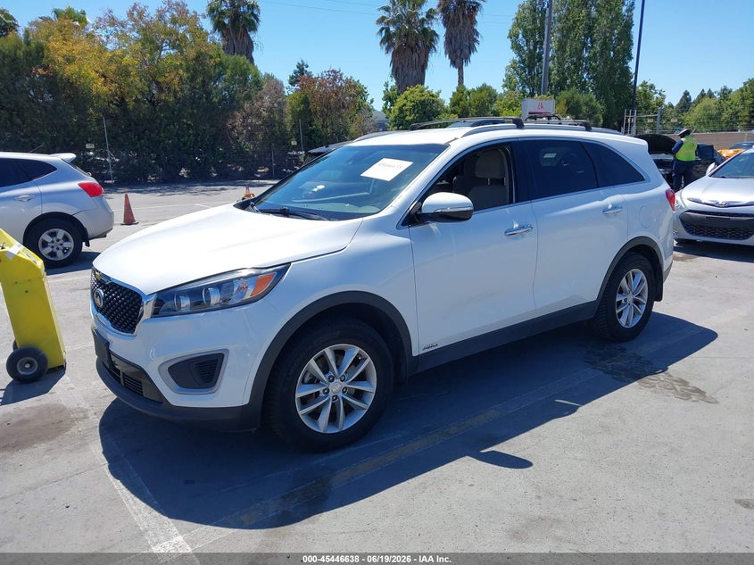 2018 Kia Sorento VIN 5XYPGDA39JG406851 IAAI salvage auction — NORMAL WEAR, Clear - Dealer Only (California), sold $3,025 on 2026-07-29 (photo 2)