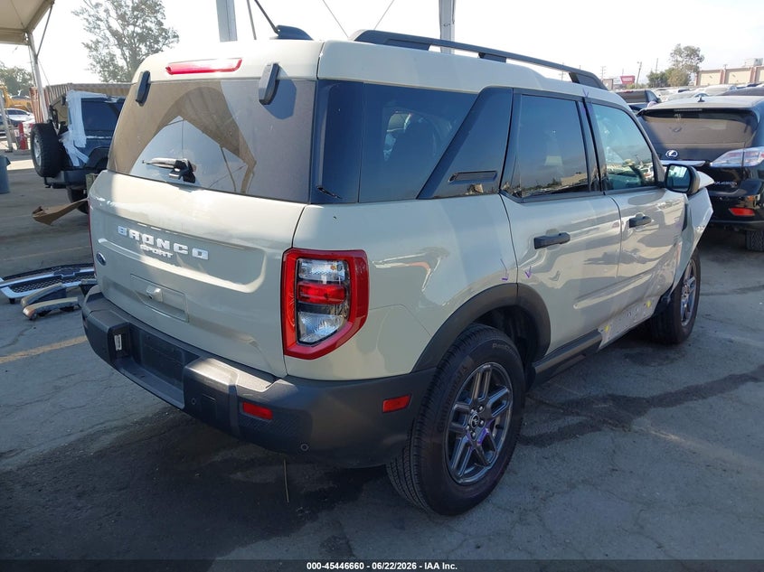 2025 Ford Bronco sport VIN 3FMCR9BN2SRE74420 IAAI salvage auction — RIGHT FRONT, Salvage Title, sold $7,375 on 2026-07-31 (photo 4)