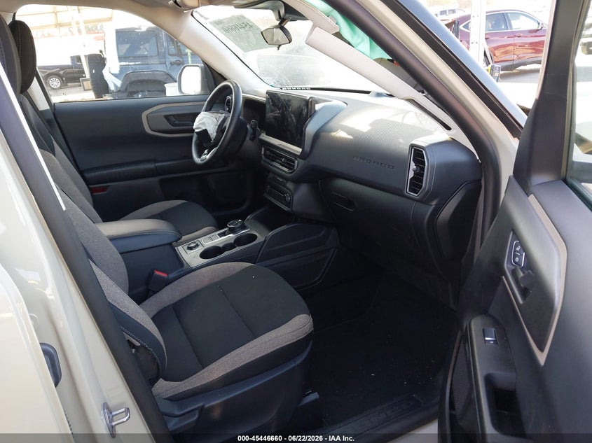 2025 Ford Bronco sport VIN 3FMCR9BN2SRE74420 IAAI salvage auction — RIGHT FRONT, Salvage Title, sold $7,375 on 2026-07-31 (photo 5)