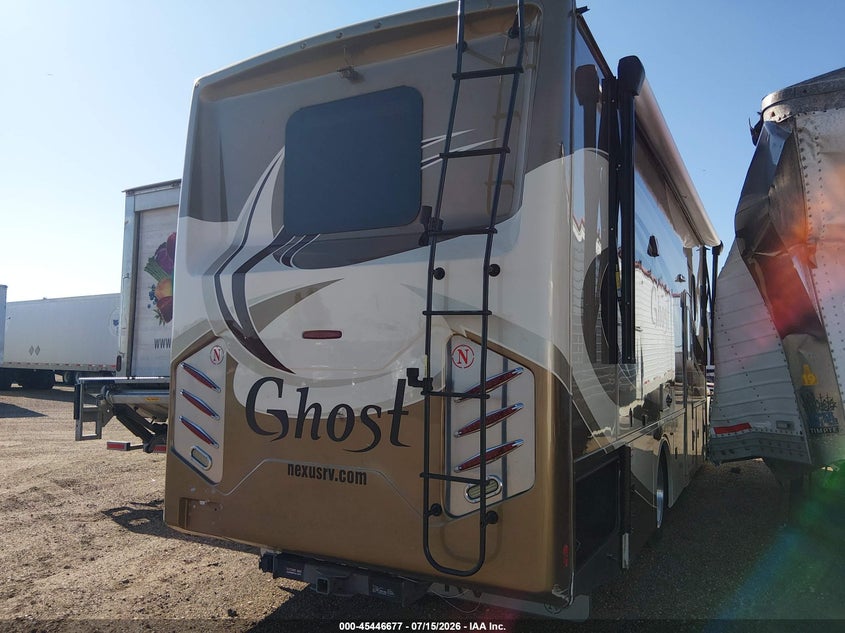 2022 International VIN 1HTEUMML9NH218116 IAAI salvage auction — THEFT, Wait Title, sold $45,400 on 2026-08-11 (photo 4)