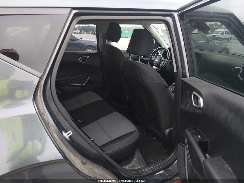 2020 Kia Soul VIN KNDJ63AU7L7004855 IAAI salvage auction — NORMAL WEAR, Nrc Lienholder Repossession Paperwork (South Carolina), sold $2,675 on 2026-07-15 (photo 8)