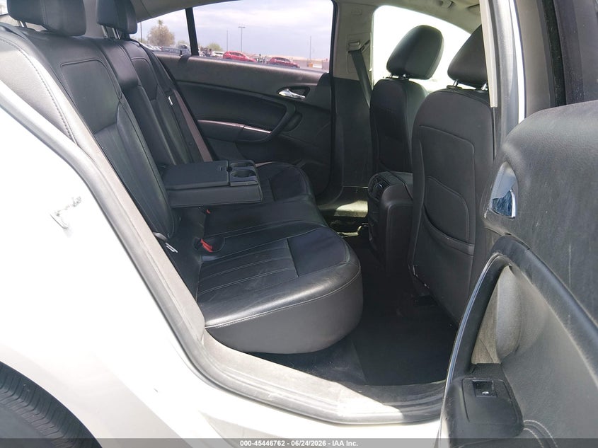 2011 Buick Regal VIN W04GR5EC4B1000594 IAAI salvage auction — NORMAL WEAR, Clear (Nevada), sold $900 on 2026-07-17 (photo 8)