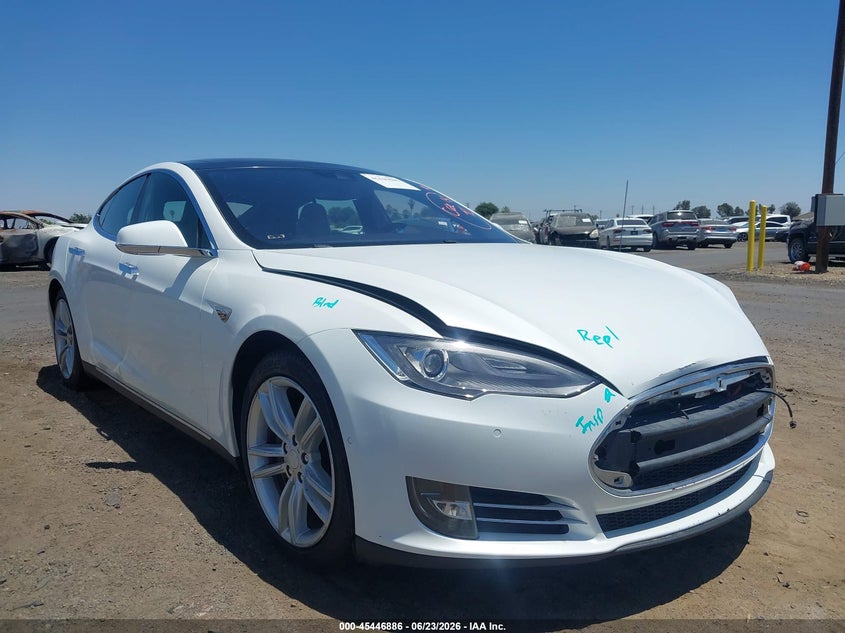 2015 Tesla Model s VIN 5YJSA1V20FF099936 IAAI salvage auction — FRONT END, Salvage (California), sold $2,950 on 2026-07-16 (photo 1)