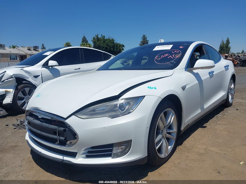 2015 Tesla Model s VIN 5YJSA1V20FF099936 IAAI salvage auction — FRONT END, Salvage (California), sold $2,950 on 2026-07-16 (photo 2)
