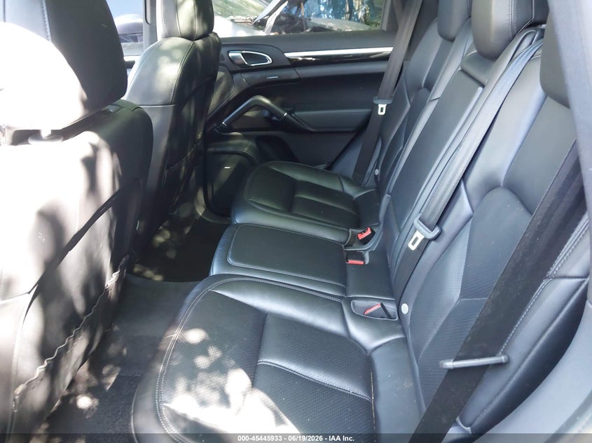 2017 Porsche Cayenne VIN WP1AA2A27HKA83017 IAAI salvage auction — ALL OVER, Clear (New Jersey), sold $3,700 on 2026-07-13 (photo 8)