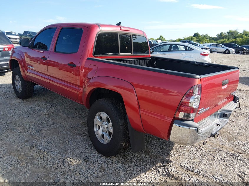 2014 Toyota Tacoma VIN 5TFJX4GN5EX027945 IAAI salvage auction — NORMAL WEAR, Clear (Tennessee), sold $5,700 on 2026-07-30 (photo 3)