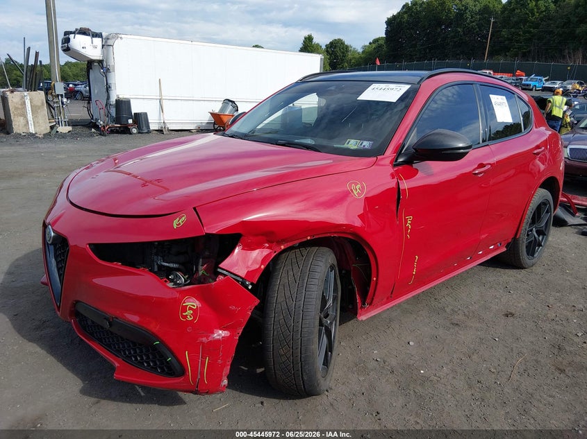 2020 Alfa romeo Stelvio VIN ZASPAKANXL7C75525 IAAI salvage auction — LEFT FRONT, Salvage Title, sold $6,300 on 2026-07-31 (photo 2)