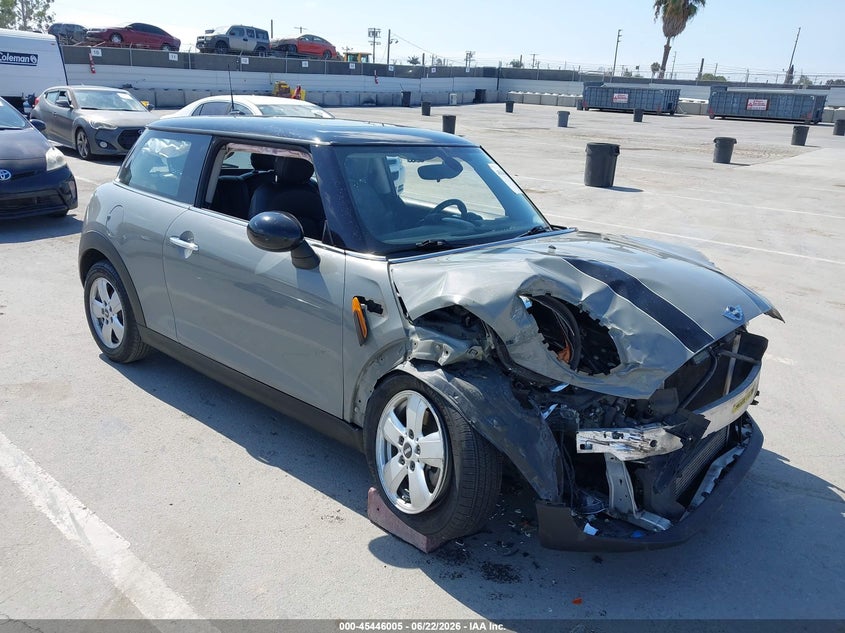 2015 Mini Hard top VIN WMWXM5C50FT939029 IAAI salvage auction — FRONT END, Salvage (California), sold $425 on 2026-07-08 (photo 1)