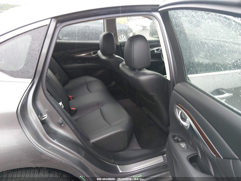 2015 Infiniti Q70 VIN JN1BY1AR0FM562232 IAAI salvage auction — FRONT END, Salvage Title, sold $5,600 on 2026-07-17 (photo 8)