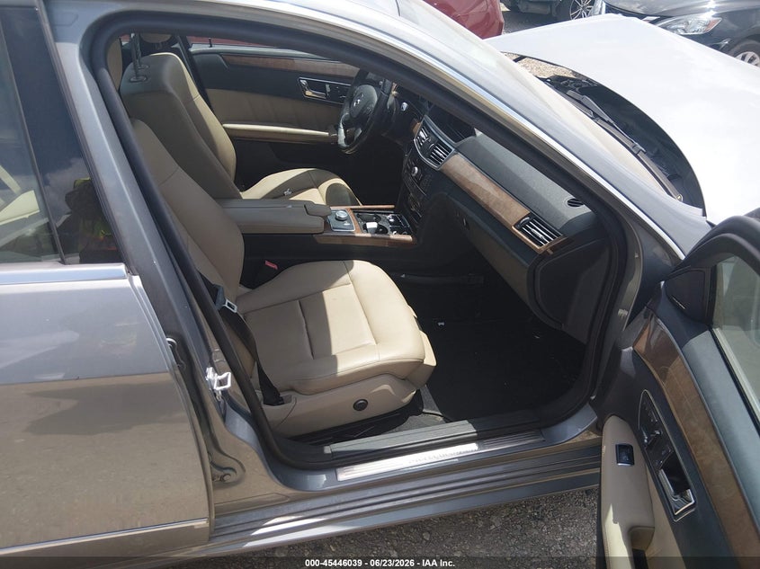 2011 Mercedes-benz E-klasse VIN WDDHF5GB6BA465696 IAAI salvage auction — NORMAL WEAR, Original (Texas), sold $775 on 2026-07-14 (photo 5)
