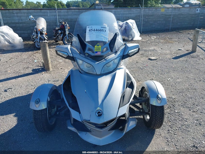 2010 Can-am Spyder roadster VIN 2BXJBWC16AV000850 IAAI salvage auction — FRONT END, Salvage (Ohio), sold $2,525 on 2026-07-07 (photo 5)