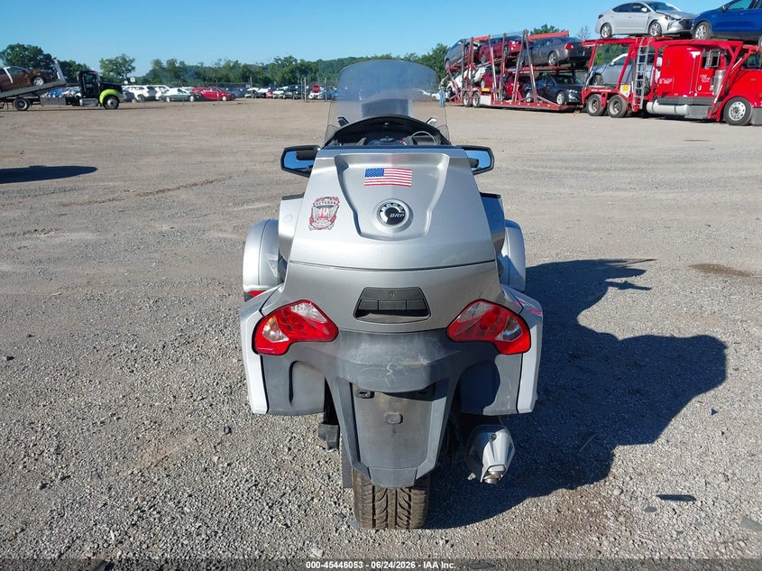 2010 Can-am Spyder roadster VIN 2BXJBWC16AV000850 IAAI salvage auction — FRONT END, Salvage (Ohio), sold $2,525 on 2026-07-07 (photo 6)
