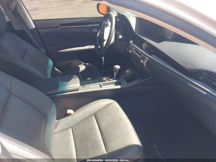 2014 Lexus VIN JTHBK1GG8E2140867 IAAI salvage auction — SUSPENSION, Salvage (California), sold $5,700 on 2026-07-13 (photo 5)