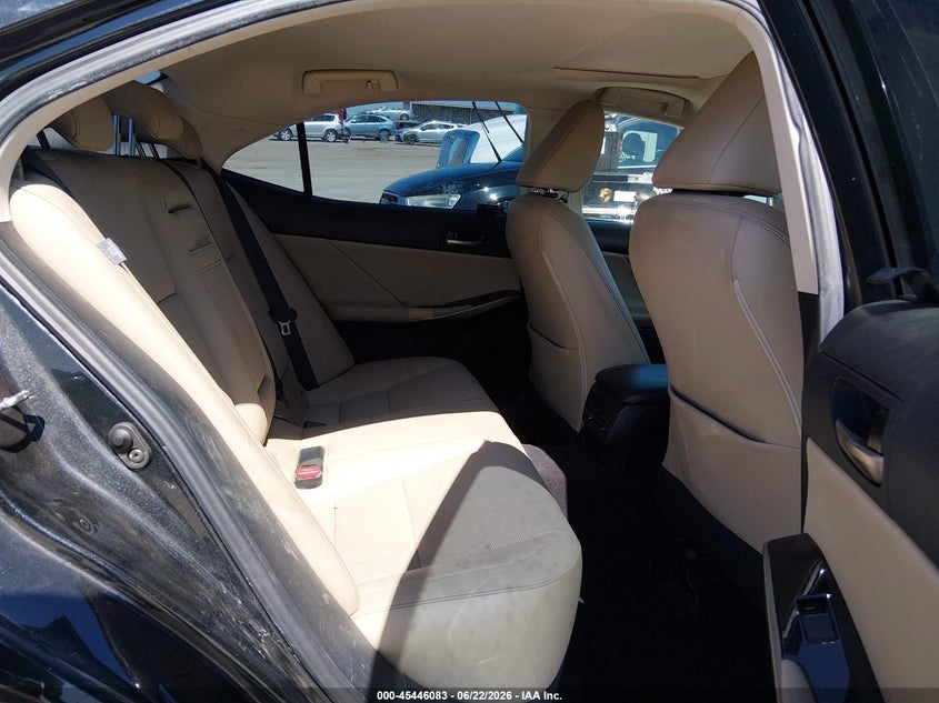 2020 Lexus Is VIN JTHAA1D21L5109110 IAAI salvage auction — LEFT & RIGHT, Salvage Title, sold $25 on 2026-07-29 (photo 8)