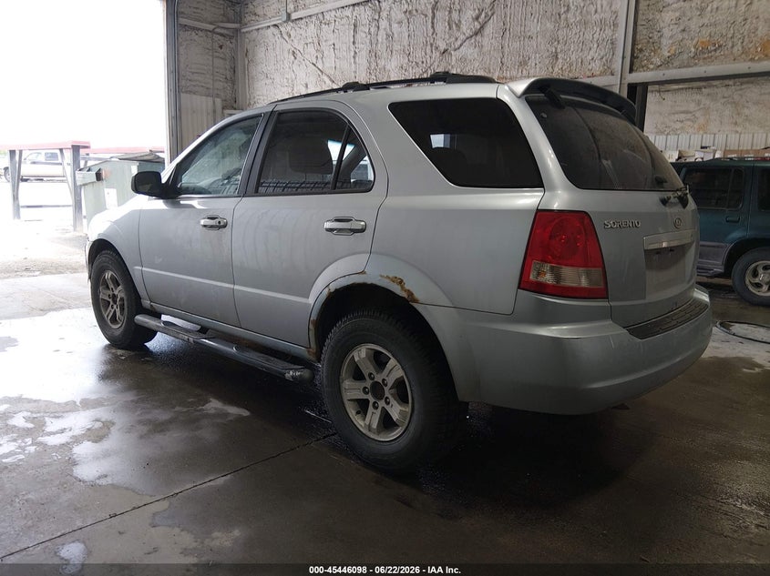 2005 Kia Sorento VIN KNDJC733555427243 IAAI salvage auction — NORMAL WEAR, Original - Reconstructed (Alaska), sold $200 on 2026-07-10 (photo 3)