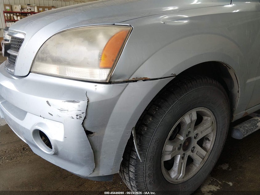 2005 Kia Sorento VIN KNDJC733555427243 IAAI salvage auction — NORMAL WEAR, Original - Reconstructed (Alaska), sold $200 on 2026-07-10 (photo 6)