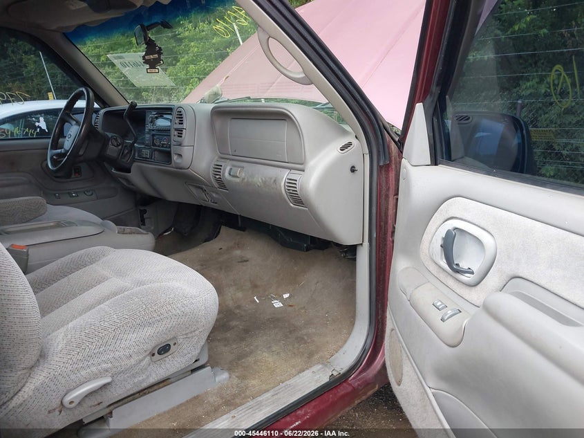 1998 Chevrolet C/k 1500 VIN 2GCEK19R3W1243015 IAAI salvage auction — NORMAL WEAR, Clear (Indiana), sold $425 on 2026-07-18 (photo 5)