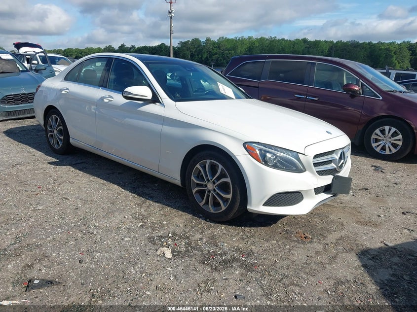 2017 Mercedes-benz C-klasse VIN 55SWF4KB3HU195828 IAAI salvage auction — SIDE, Salvage Title, sold $5,200 on 2026-08-12 (photo 1)