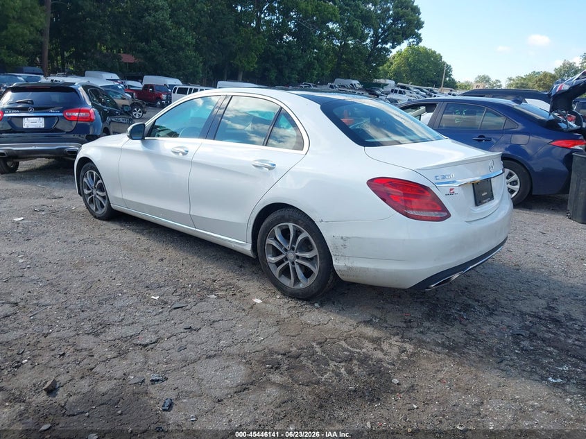 2017 Mercedes-benz C-klasse VIN 55SWF4KB3HU195828 IAAI salvage auction — SIDE, Salvage Title, sold $5,200 on 2026-08-12 (photo 3)