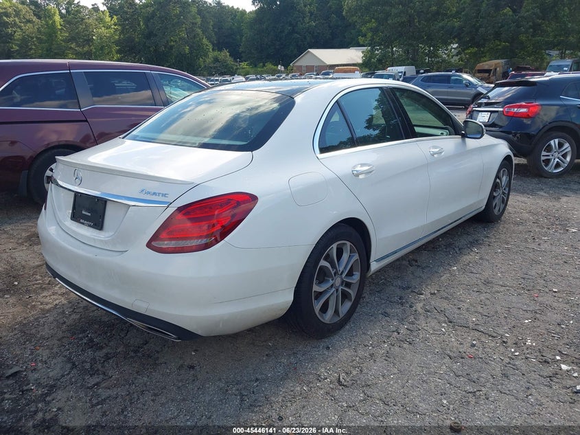 2017 Mercedes-benz C-klasse VIN 55SWF4KB3HU195828 IAAI salvage auction — SIDE, Salvage Title, sold $5,200 on 2026-08-12 (photo 4)