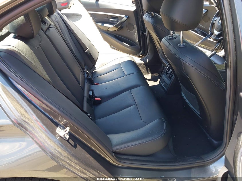 2018 BMW 3er VIN WBA8D9C56JA615423 IAAI salvage auction — FRONT END, Salvage (New Jersey), sold $7,650 on 2026-08-03 (photo 8)