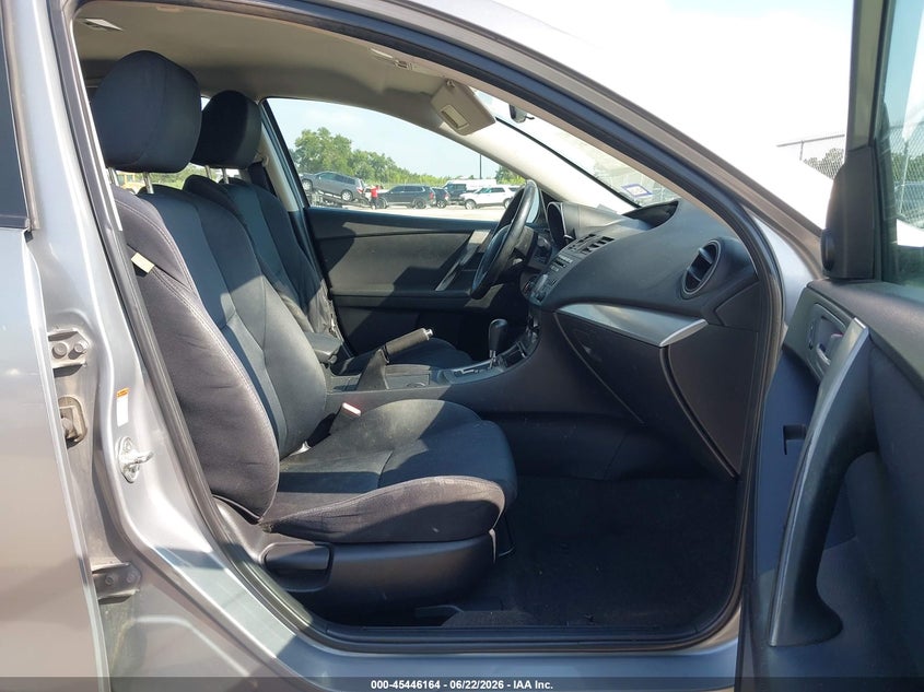 2011 Mazda 3 VIN JM1BL1K51B1475054 IAAI salvage auction — NORMAL WEAR, Clear (Texas), sold $250 on 2026-07-30 (photo 5)