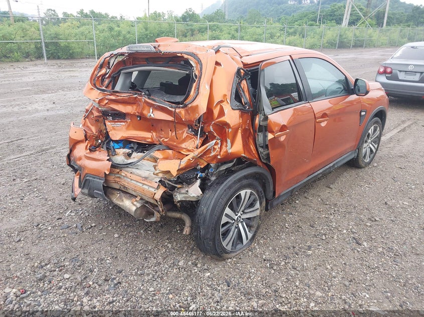 2022 Mitsubishi VIN JA4ARUAU1NU017547 IAAI salvage auction — REAR END, Salvage (Pennsylvania), sold $4,000 on 2026-07-14 (photo 4)