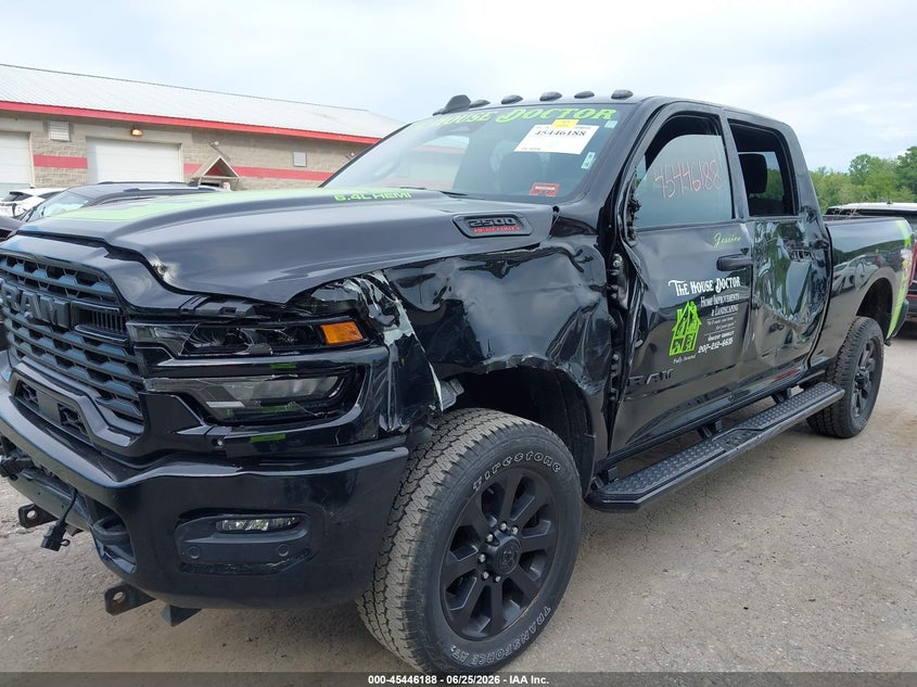 2025 Ram 2500 VIN 3C6UR5DJ8SG523392 IAAI salvage auction — SIDE, Salvage Title, sold $12,800 on 2026-07-26 (photo 6)